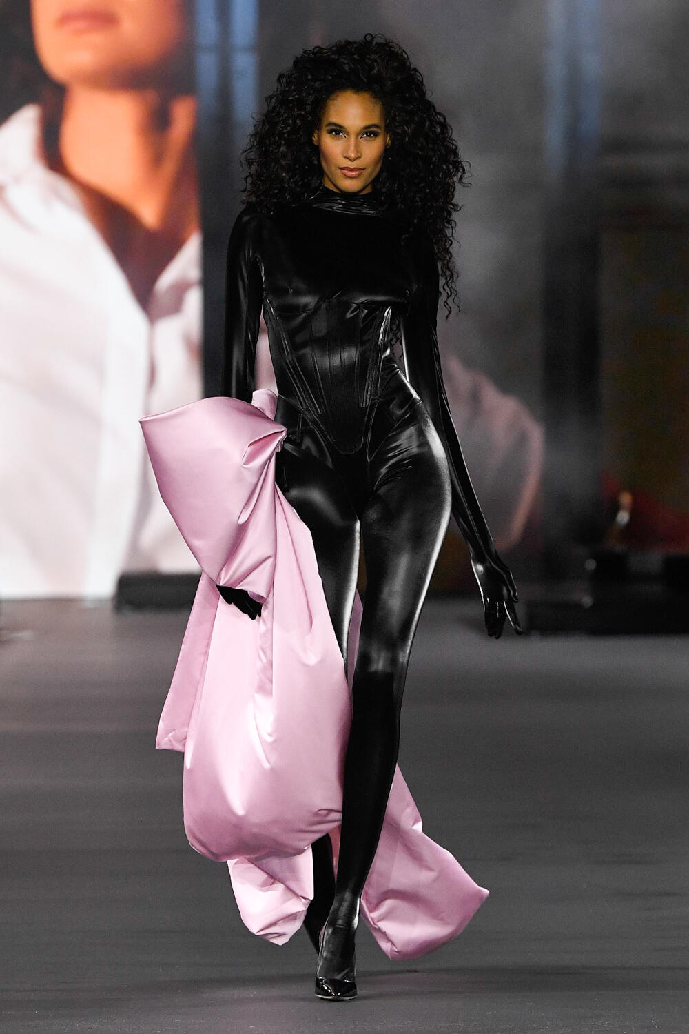 L Oreal Paris Spring 2023 Fashion Show Film The Impression
