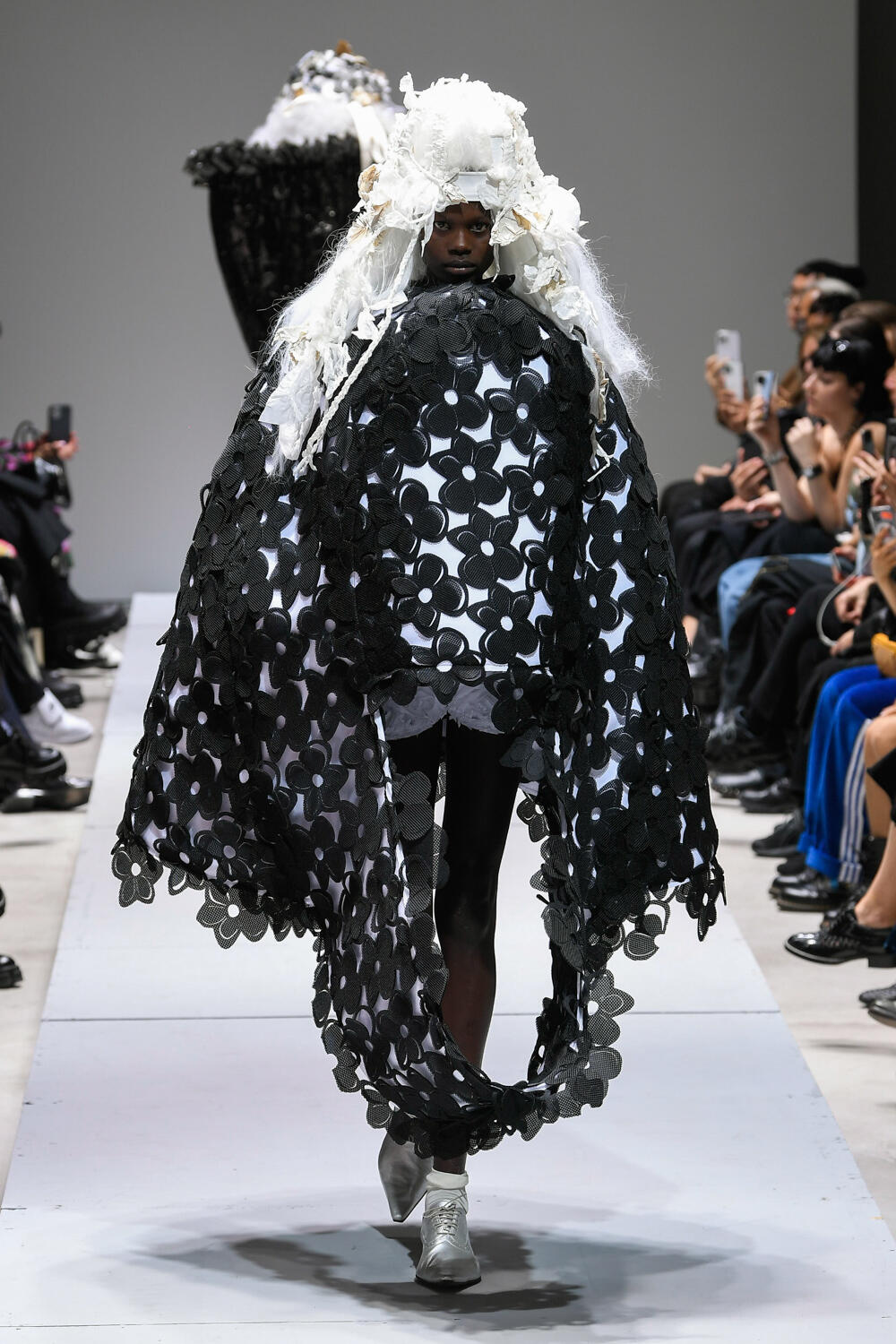 Comme Des Garcons Spring 2023 Fashion Show