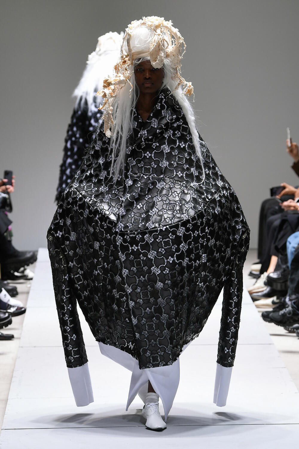 Comme Des Garcons Spring 2023 Fashion Show