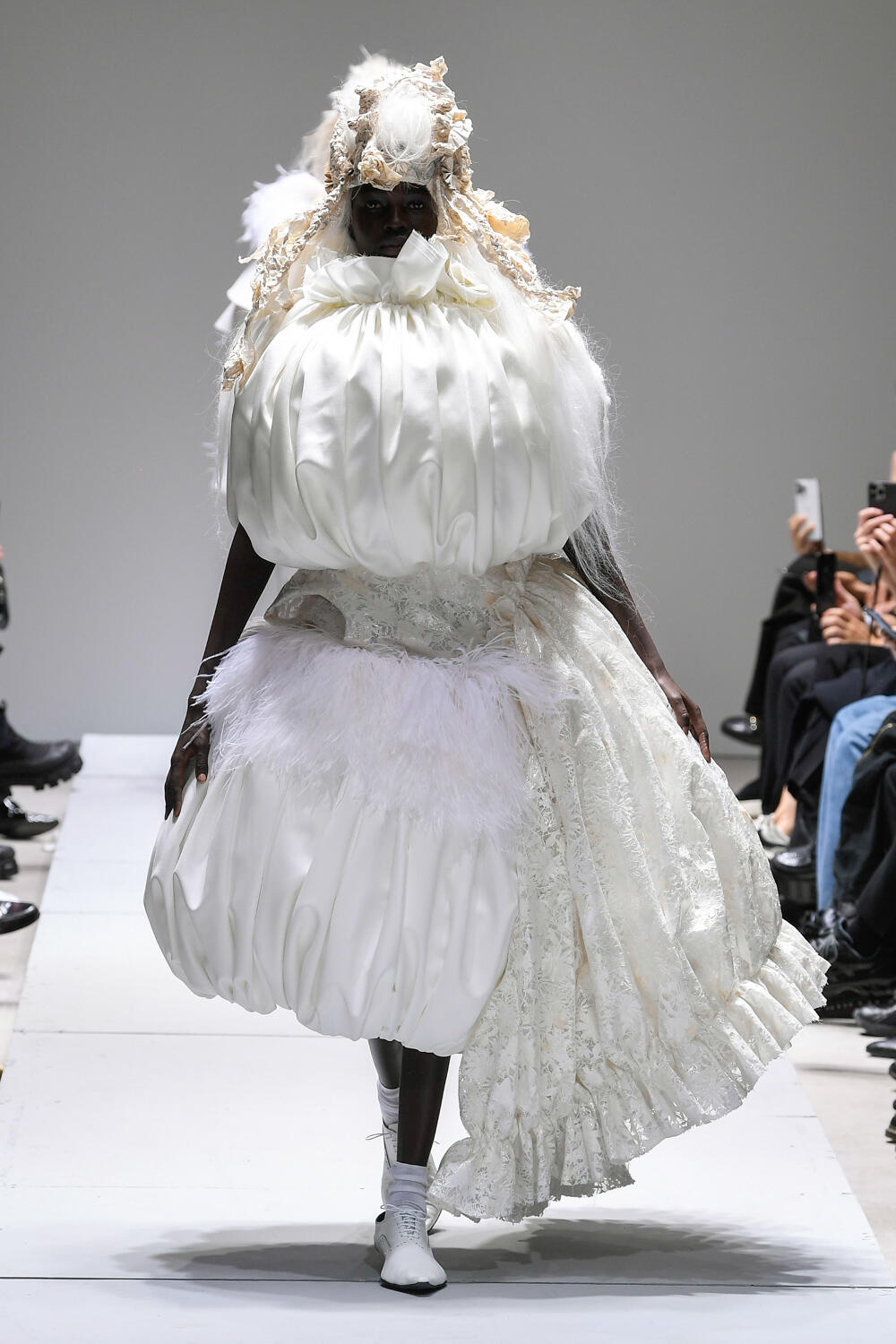 Comme Des Garcons Spring 2023 Fashion Show