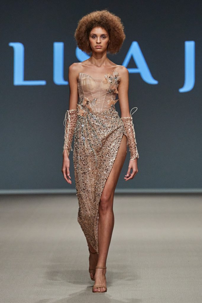 Lisa Ju Fall 2022 Couture Fashion Show 