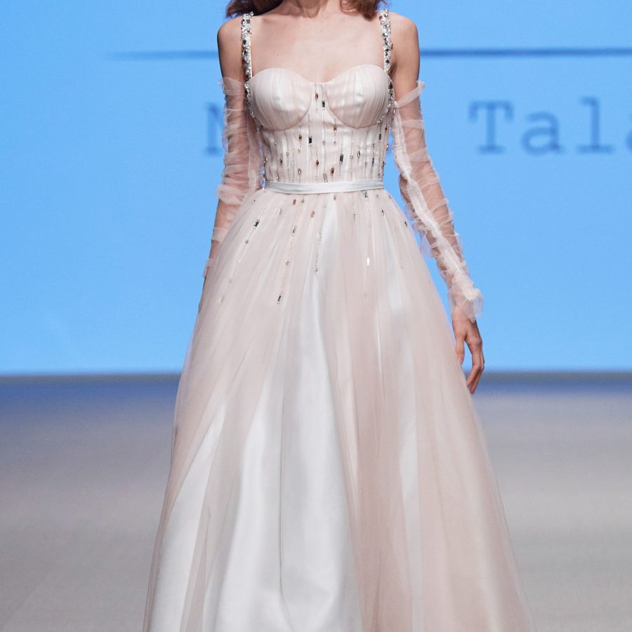 Mena Talal Fall 2022 Couture Fashion Show