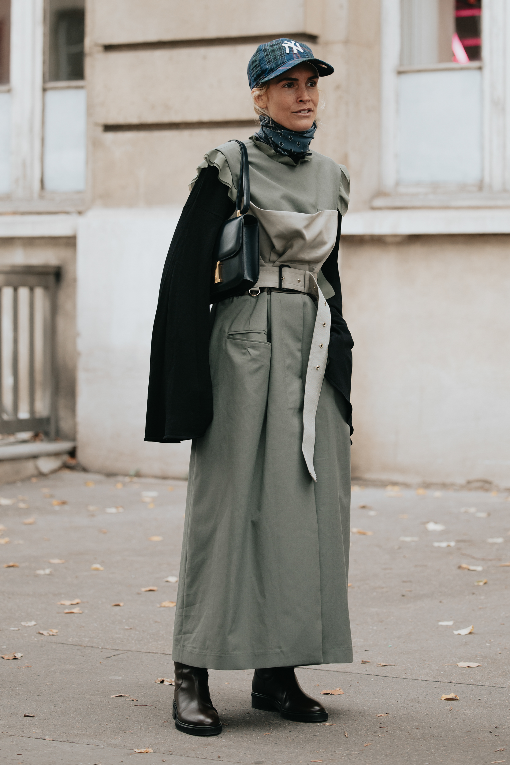 Paris Street Style Spring 2023 Shows