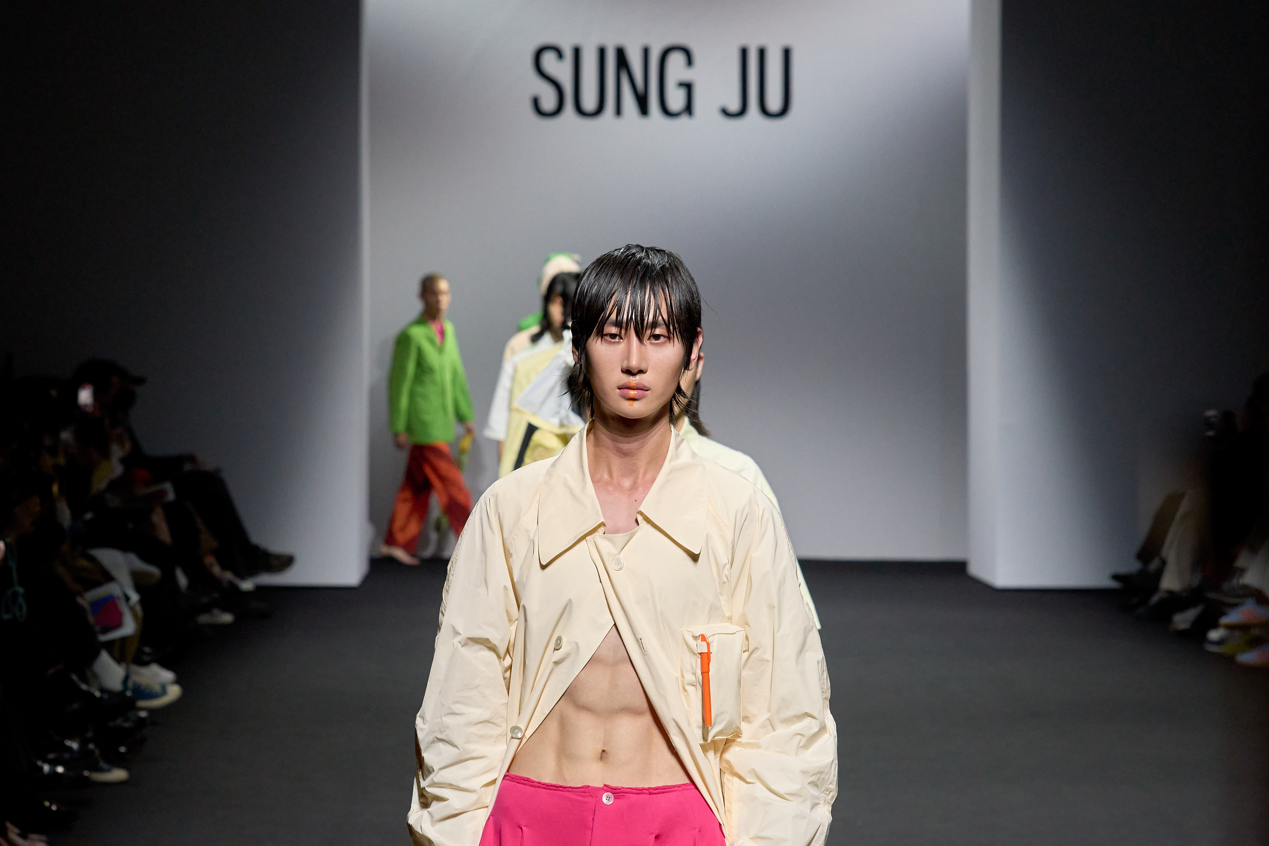 Sung Ju  Spring 2023 Fashion Show 
