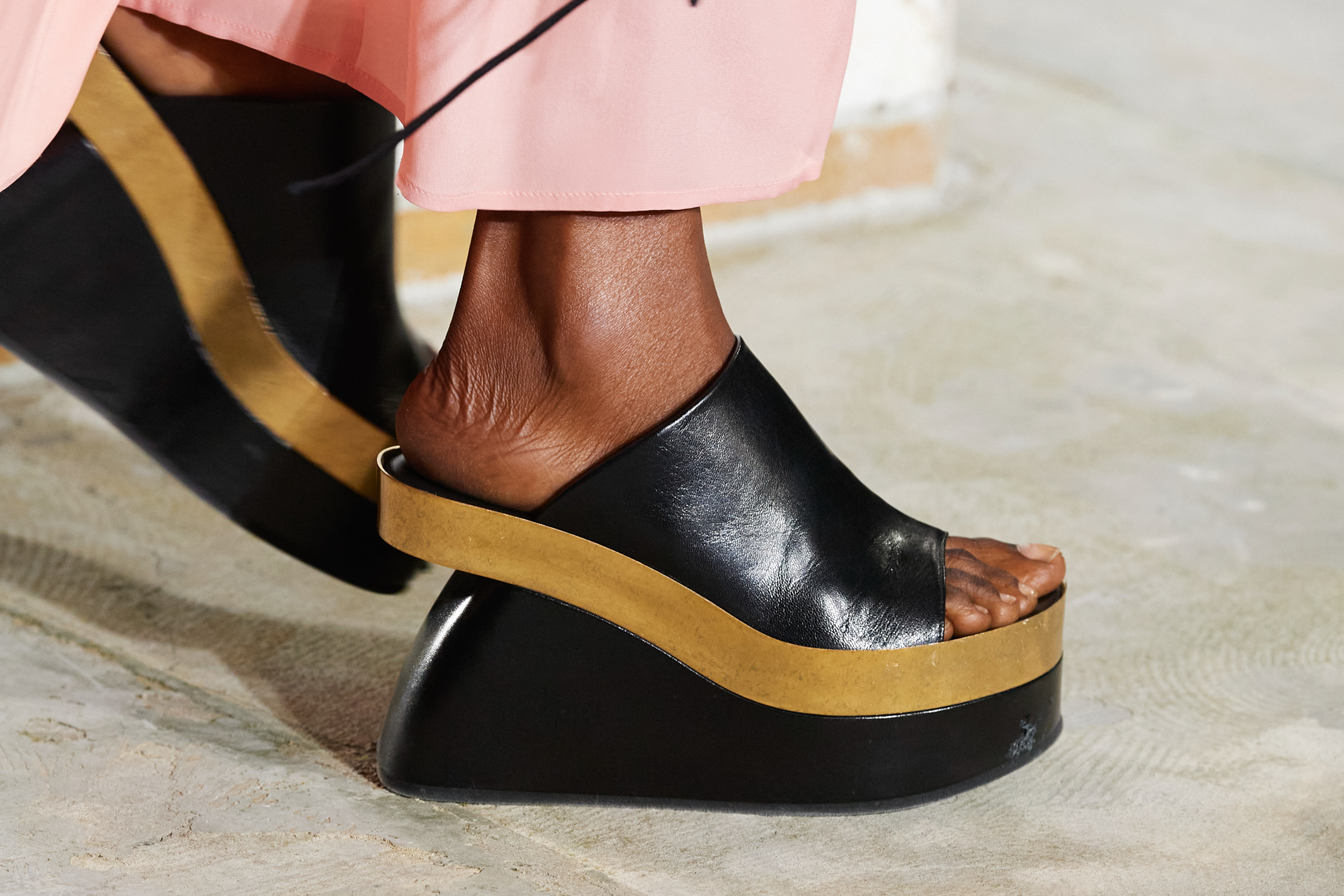 Flatform, Platform & Wedge Shoes Spring 2023 Fashion Trend | The Impression