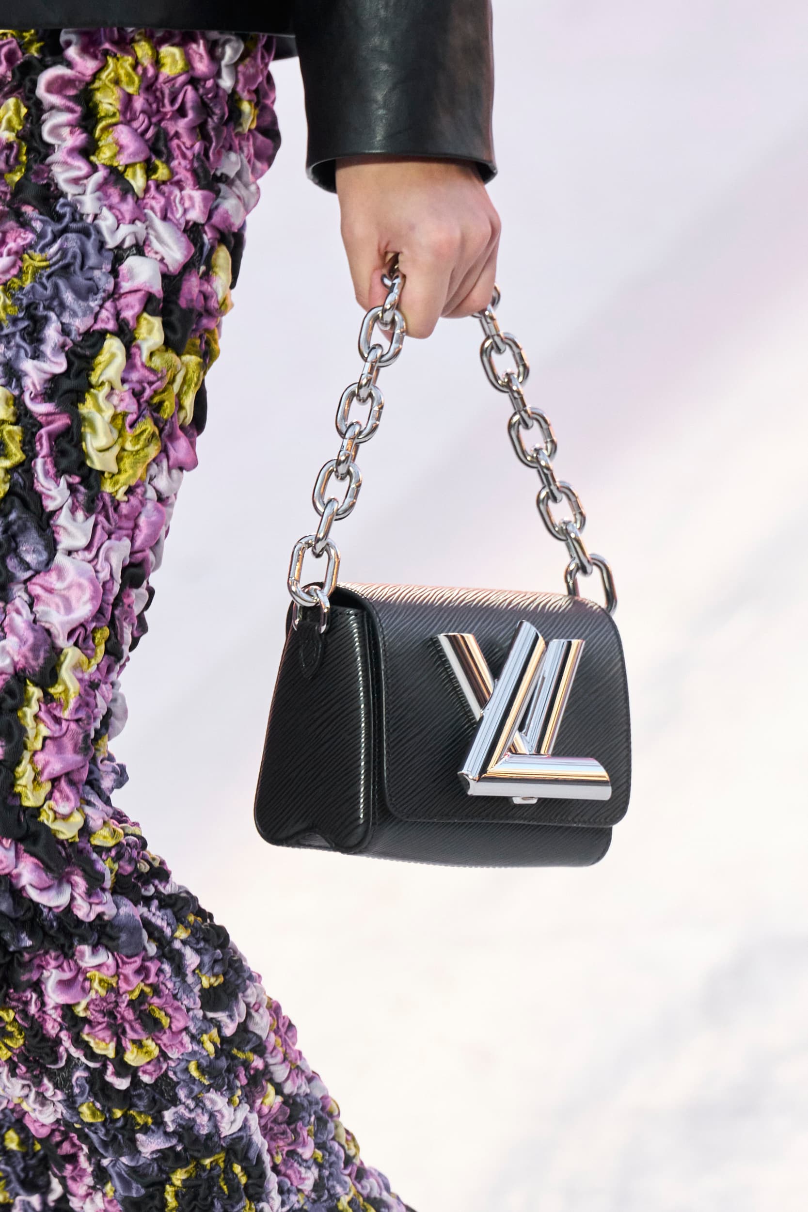 best-handbags-of-spring-2023-rtw-fashion-shows-the-impression