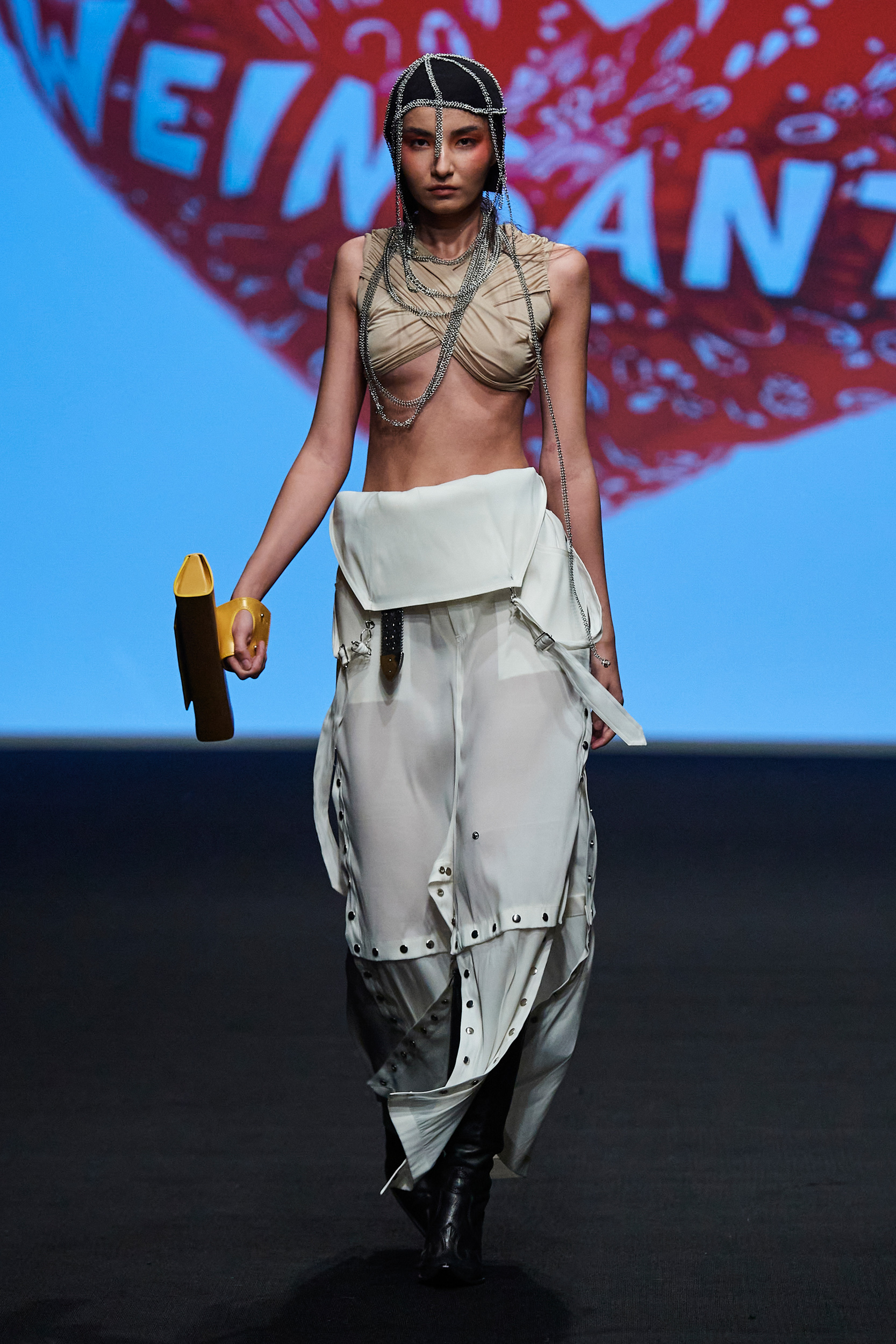 Weinsanto Fall 2022 Couture Fashion Show 