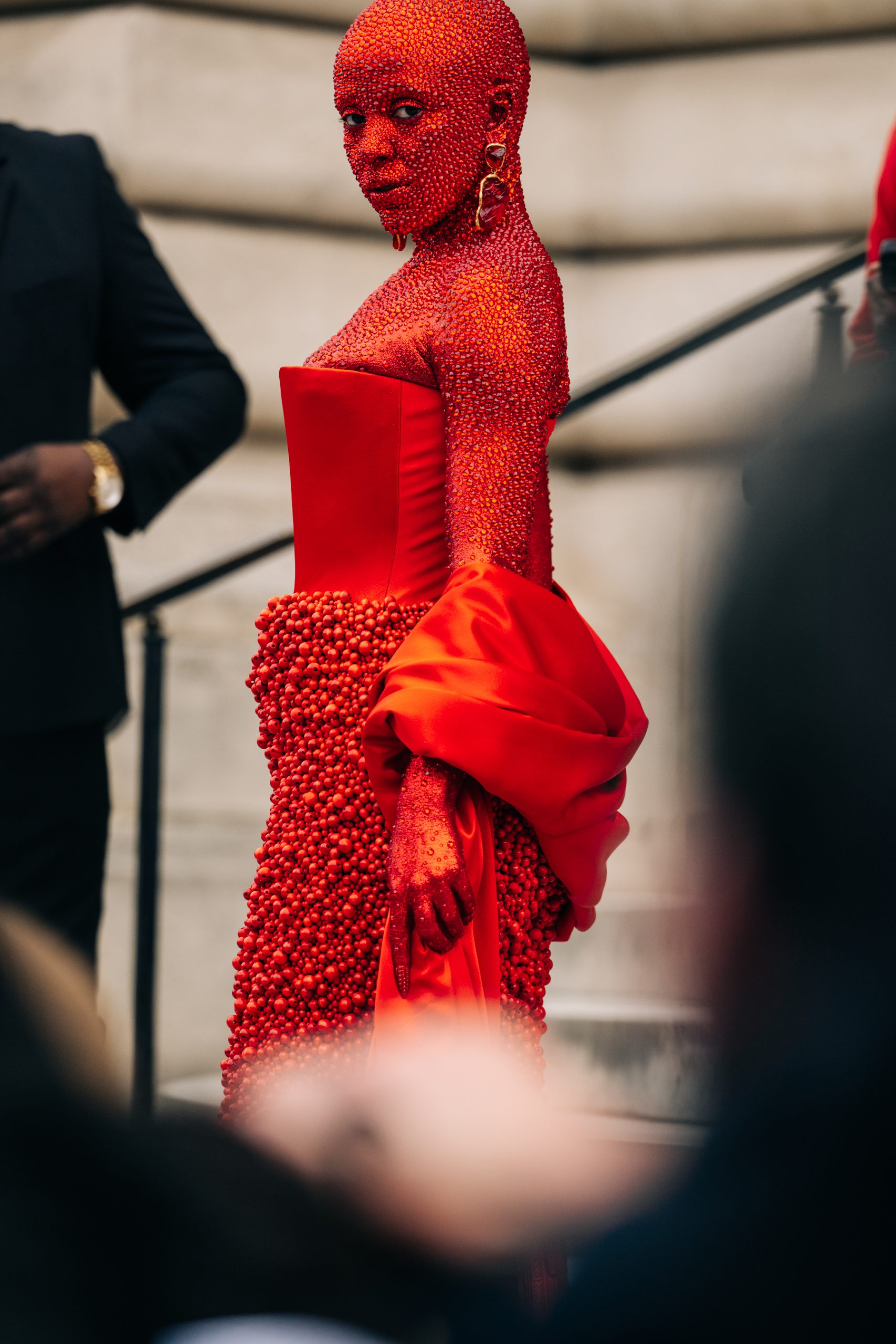Paris Couture Street Style Spring 2023 by Adam Katz Sinding Day 1 | The ...