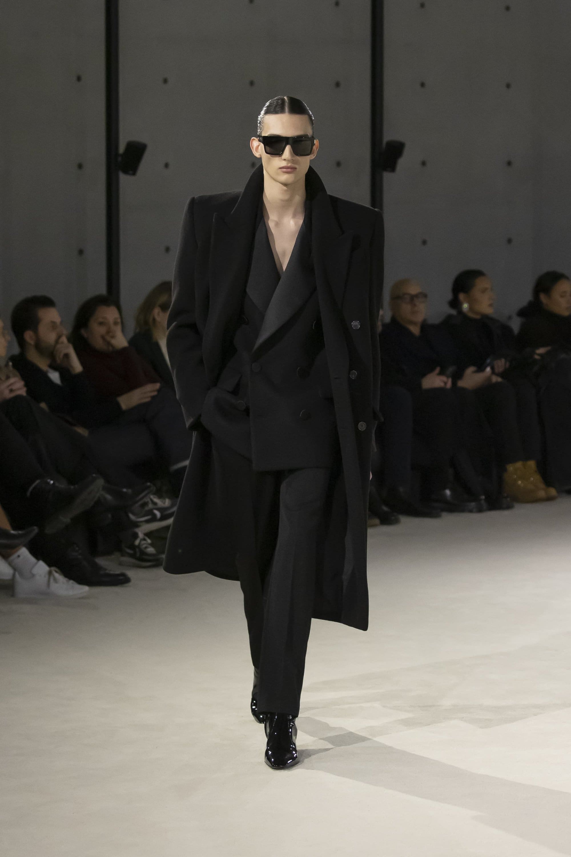 Saint Laurent Fall 2023 Men's Fashion Show Review | The Impression