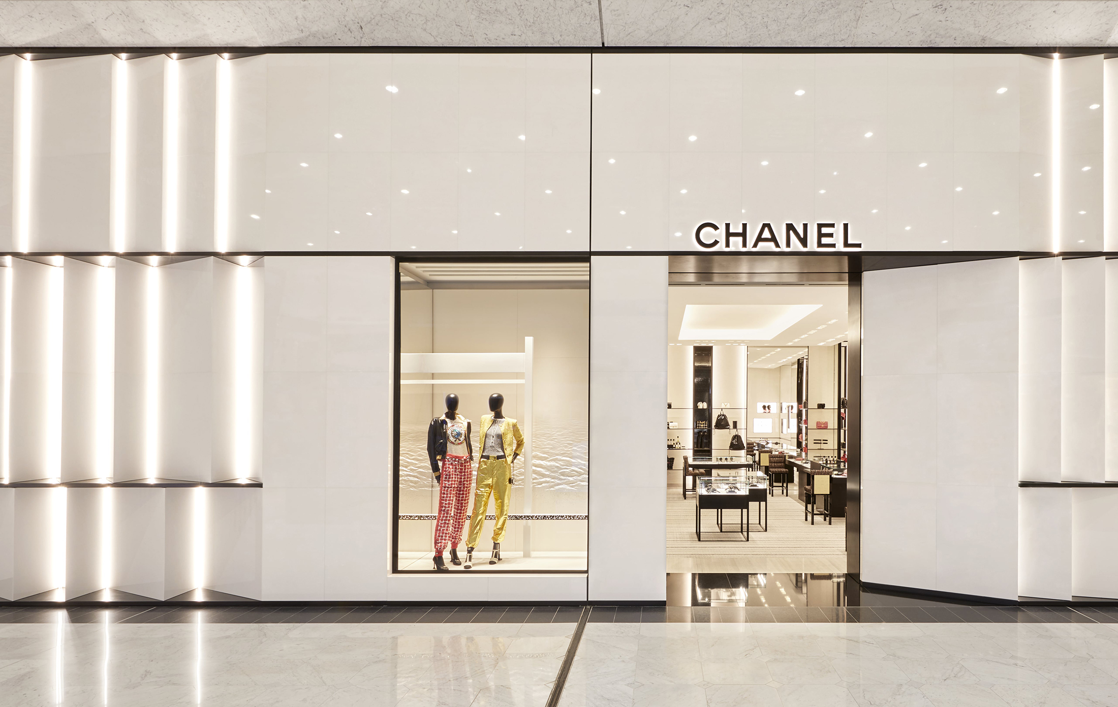 Chanel Brings the Riviera to Barneys New York – WindowsWear