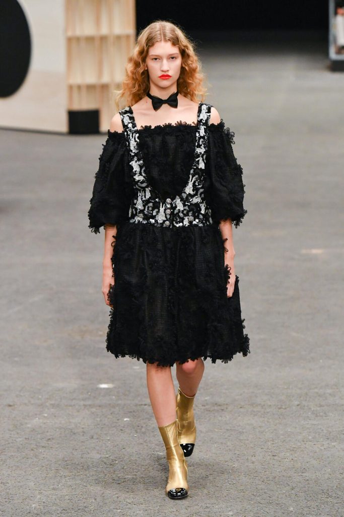 Chanel Spring 2023 Couture Fashion Show Review | The Impression