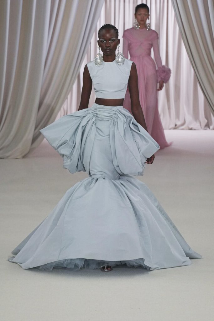 Giambattista Valli Spring 2023 Couture Fashion Show