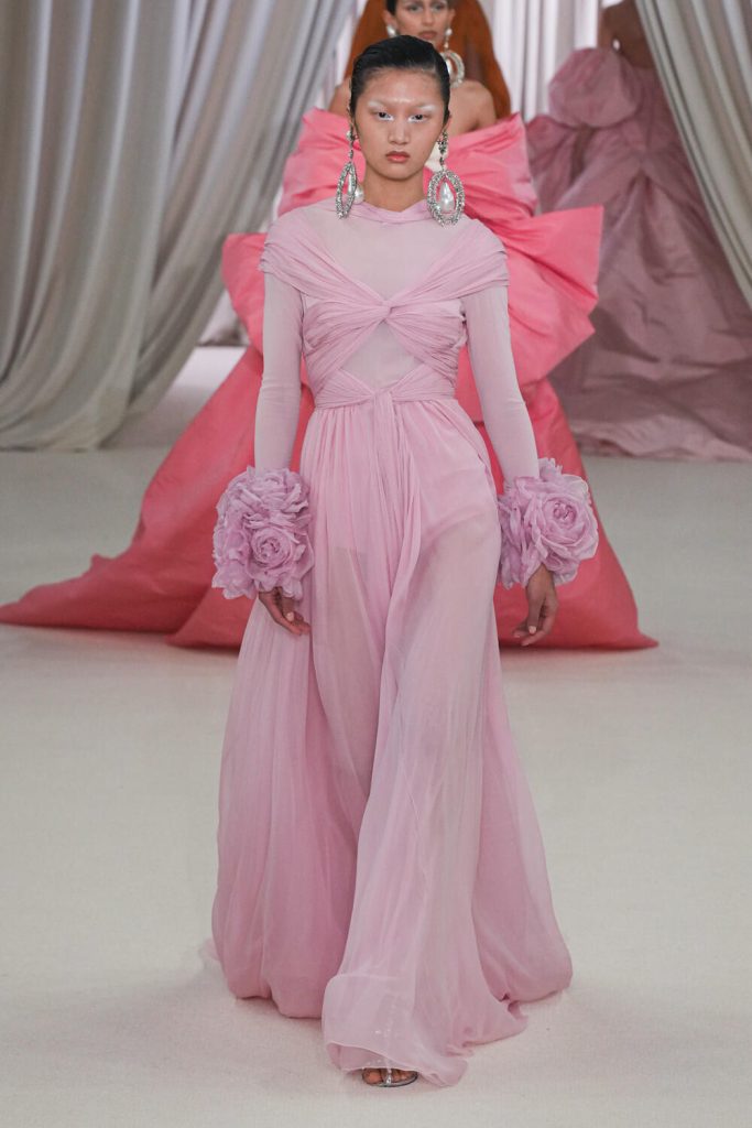 Giambattista Valli Spring 2023 Couture Fashion Show