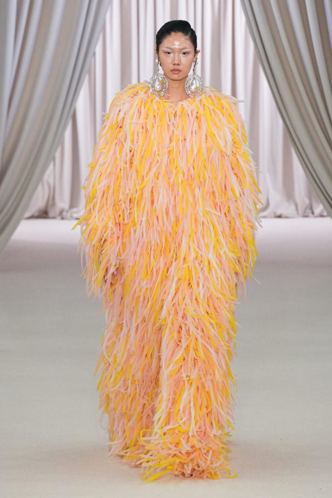 Giambattista Valli Spring 2023 Couture Fashion Show