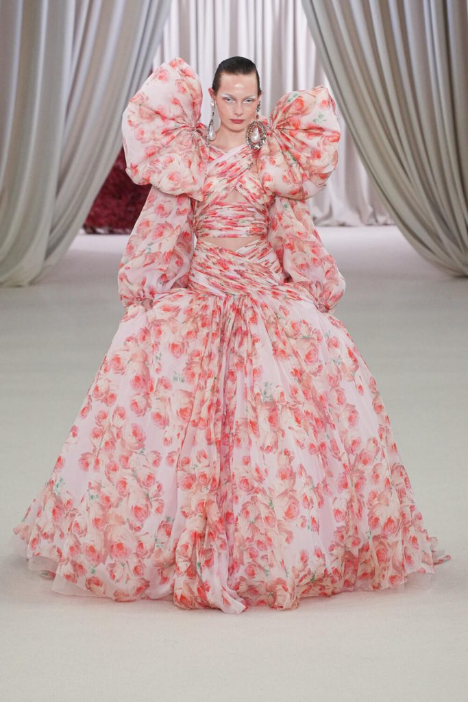 Giambattista Valli Spring 2023 Couture Fashion Show