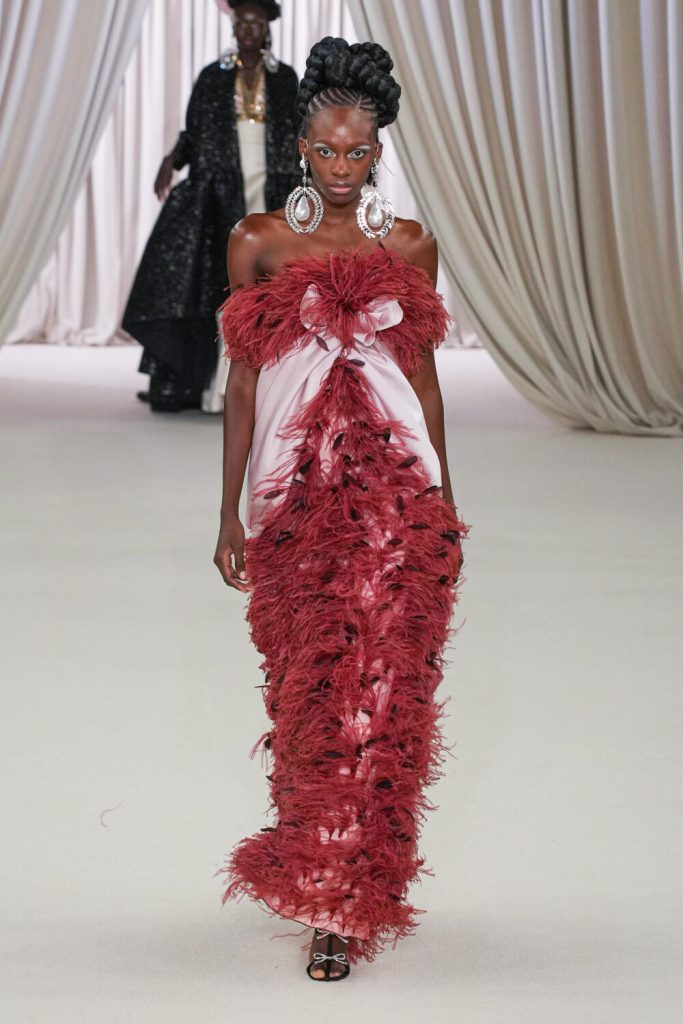 Giambattista Valli Spring 2023 Couture Fashion Show