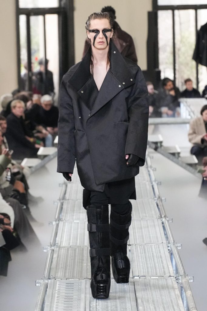 Rick Owens Fall 2023 Men's Fashion Show Review | The Impression