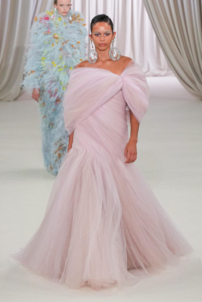 Giambattista Valli Spring 2023 Couture Fashion Show