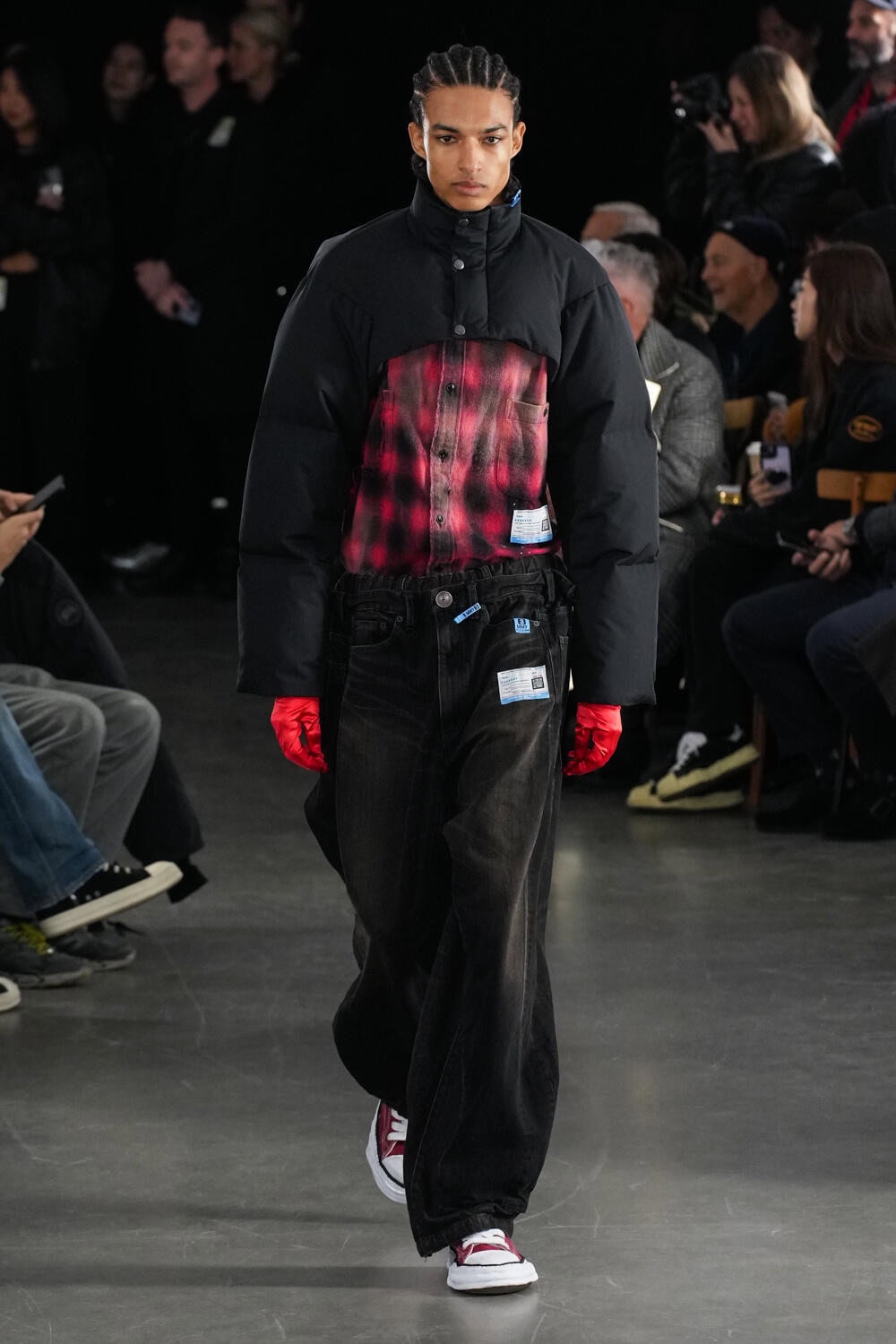 Maison Mihara Yasuhiro  Fall 2023 Men’s Fashion Show