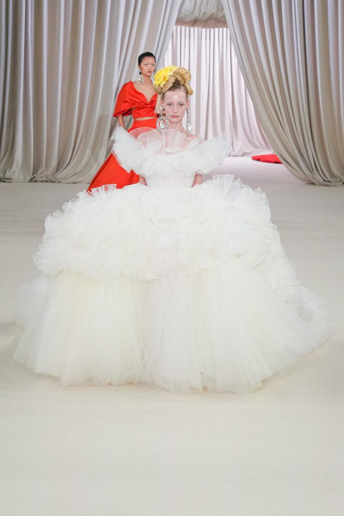 Giambattista Valli Spring 2023 Couture Fashion Show