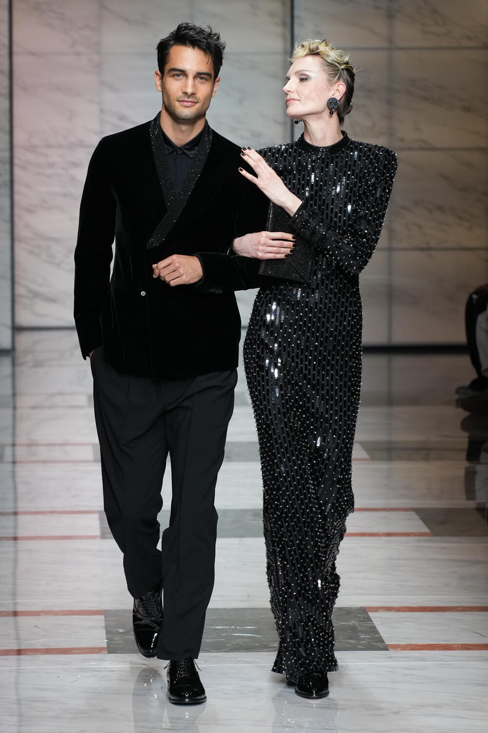 Giorgio Armani Fall 2023 Men's Fashion Show Review | The Impression
