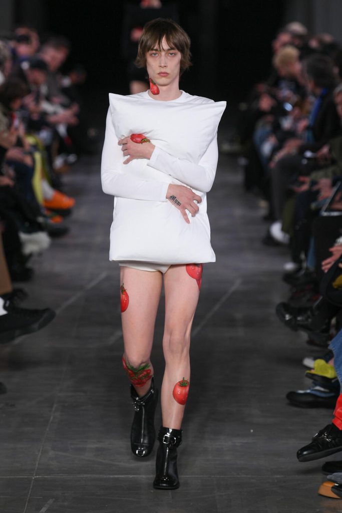 JW Anderson Fall 2023 Men’s Fashion Show | The Impression