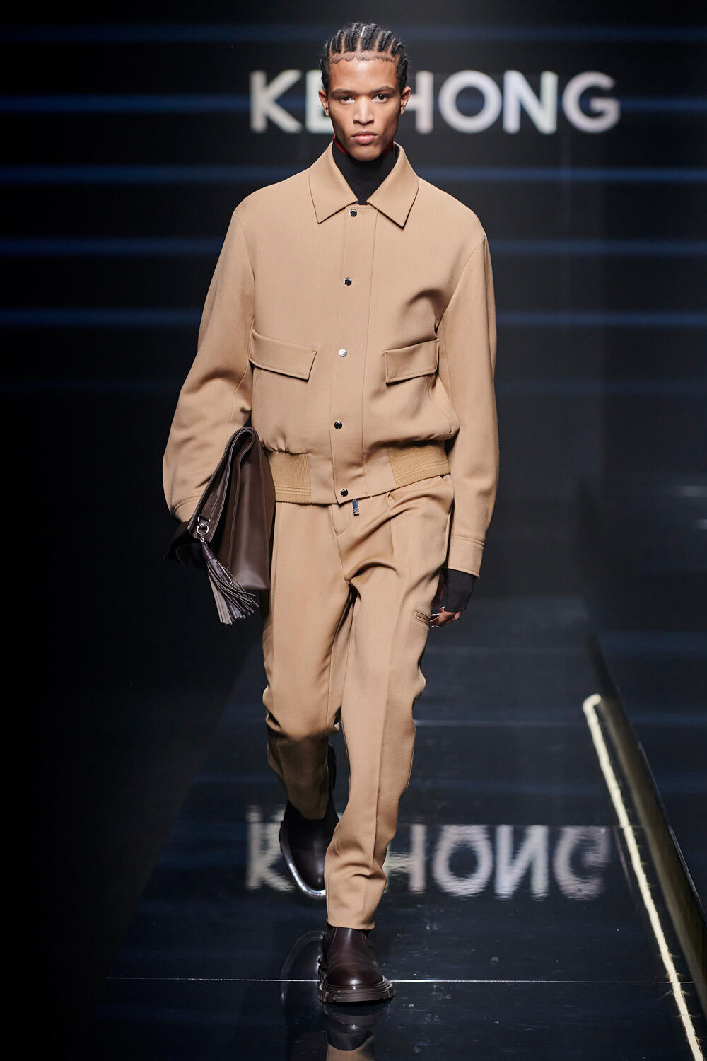 Kb Hong Fall 2023 Men’s Fashion Show 