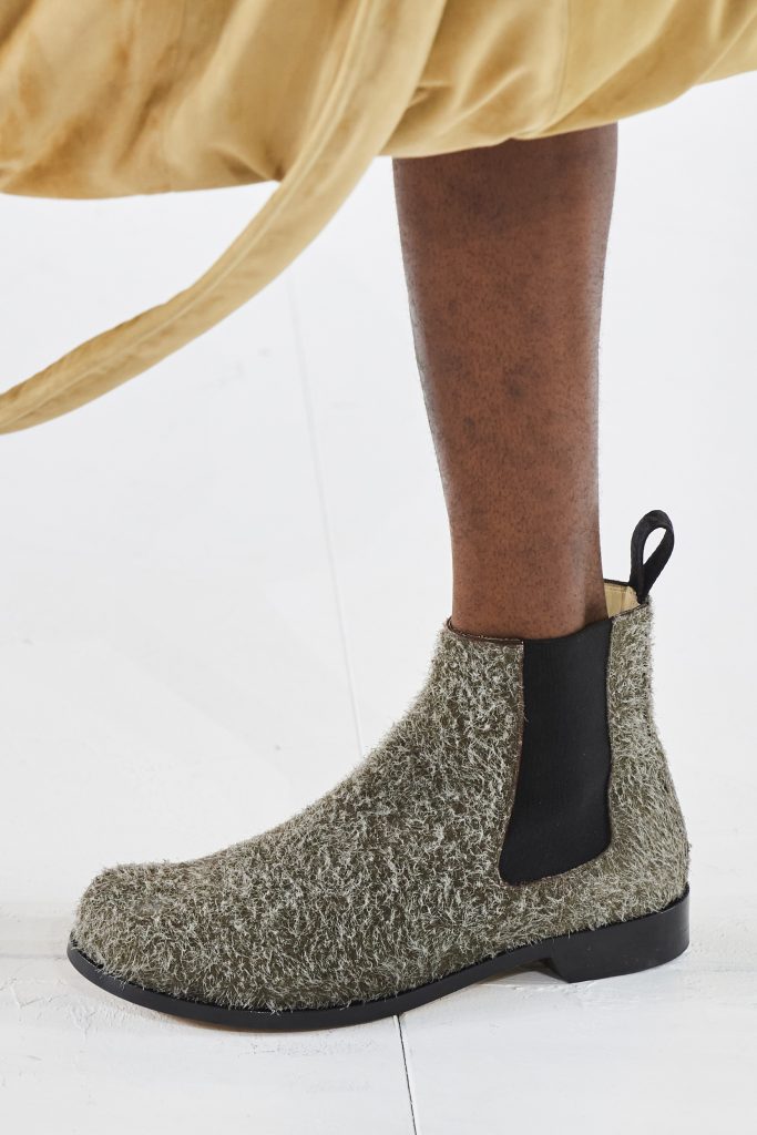 Loewe  Fall 2023 Men’s Fashion Show Details