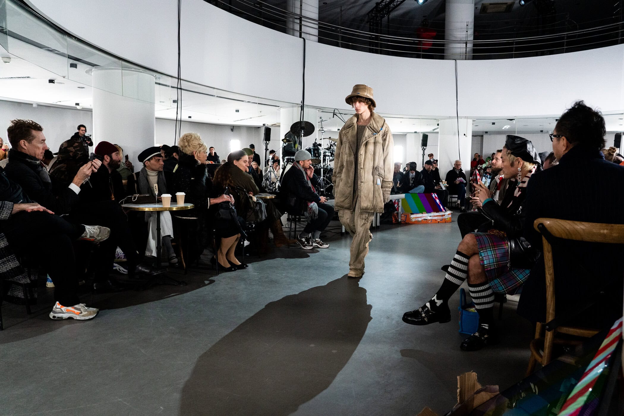 Maison Mihara Yasuhiro  Fall 2023 Men’s Fashion Show Atmosphere