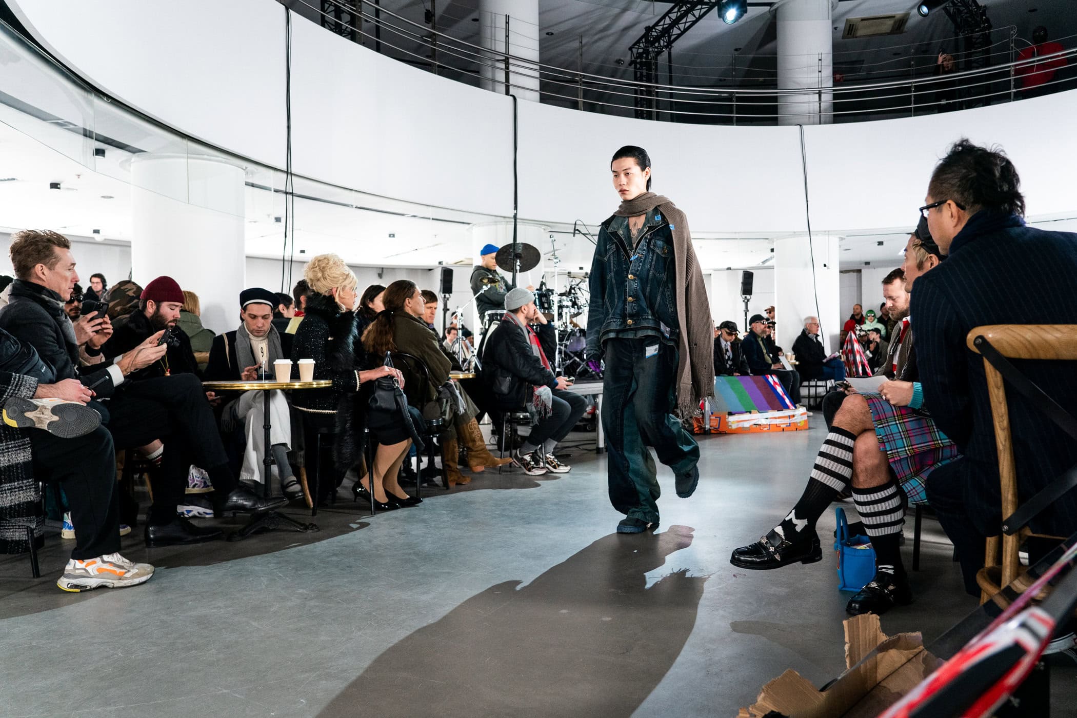 Maison Mihara Yasuhiro  Fall 2023 Men’s Fashion Show Atmosphere