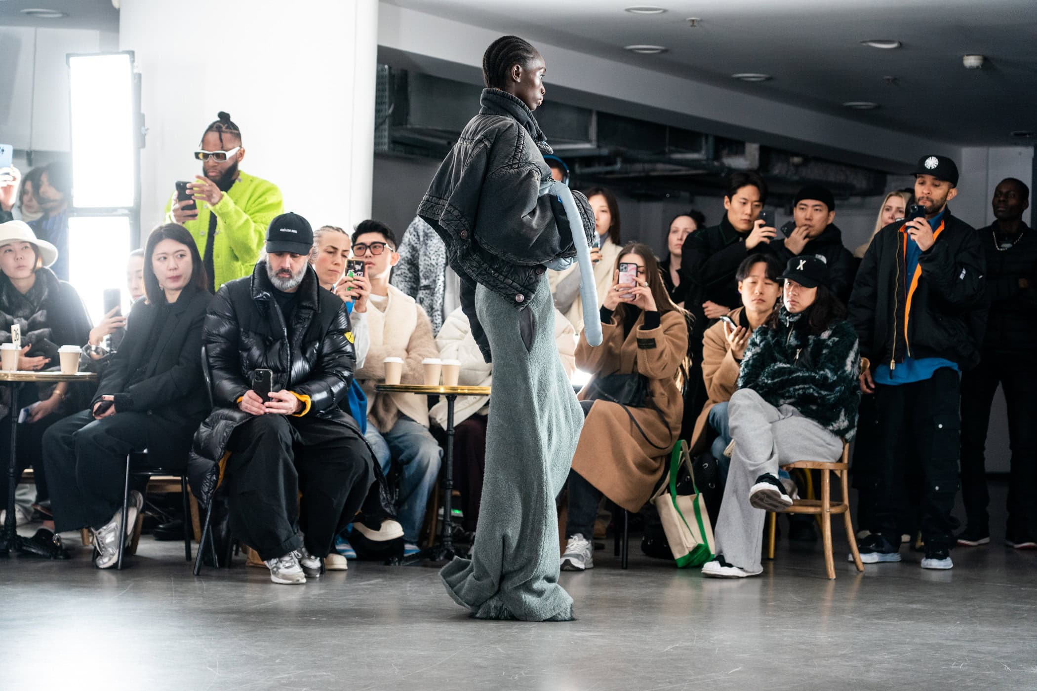 Maison Mihara Yasuhiro  Fall 2023 Men’s Fashion Show Atmosphere