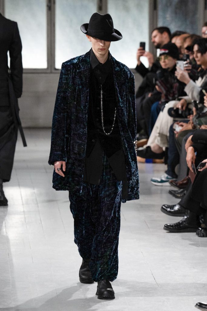 Yohji Yamamoto  Fall 2023 Men’s Fashion Show