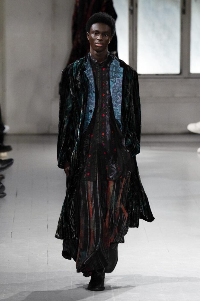 Yohji Yamamoto  Fall 2023 Men’s Fashion Show