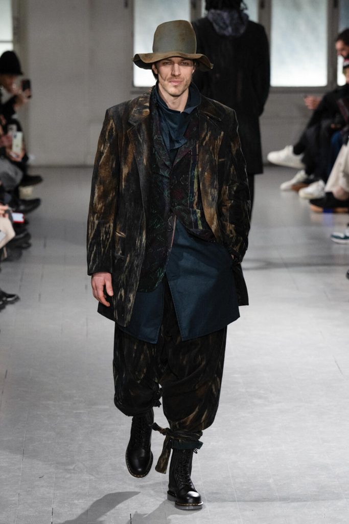 Yohji Yamamoto  Fall 2023 Men’s Fashion Show