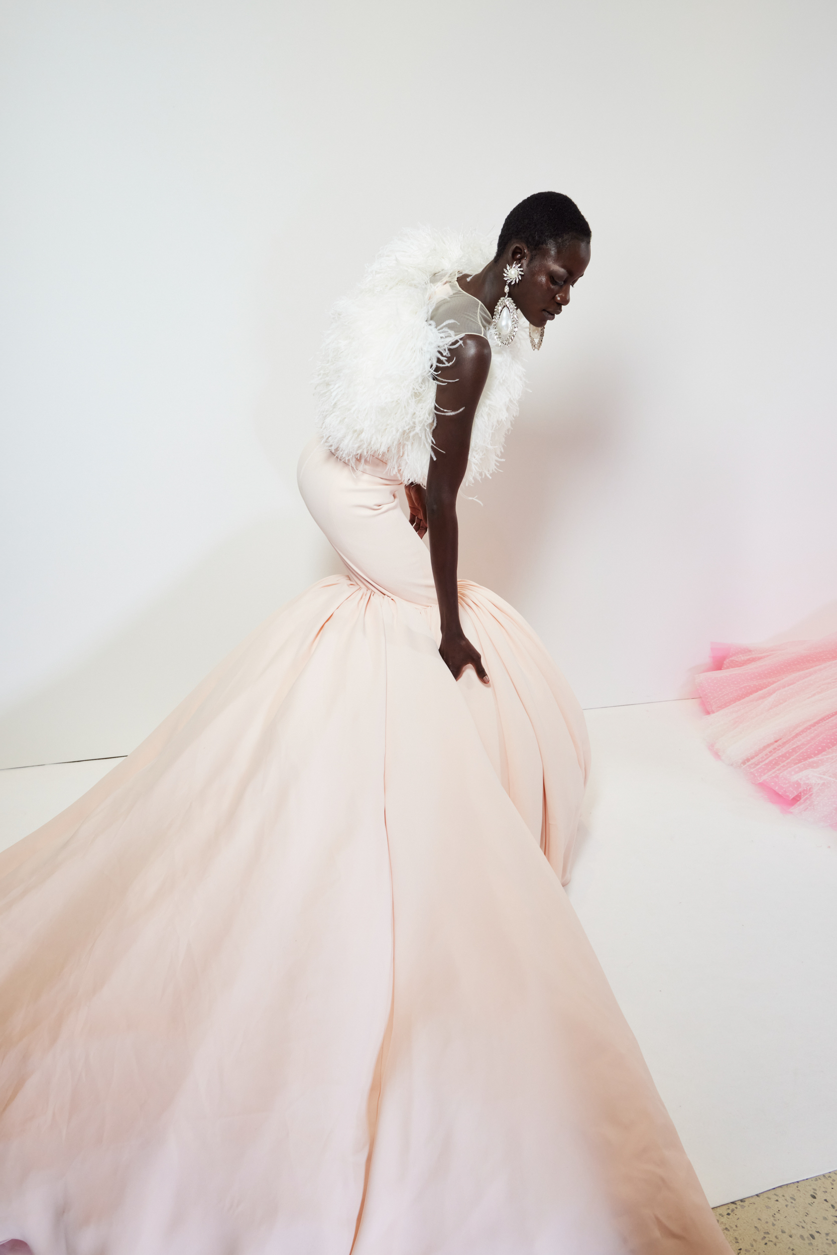 Giambattista Valli Spring 2023 Couture Fashion Show Backstage