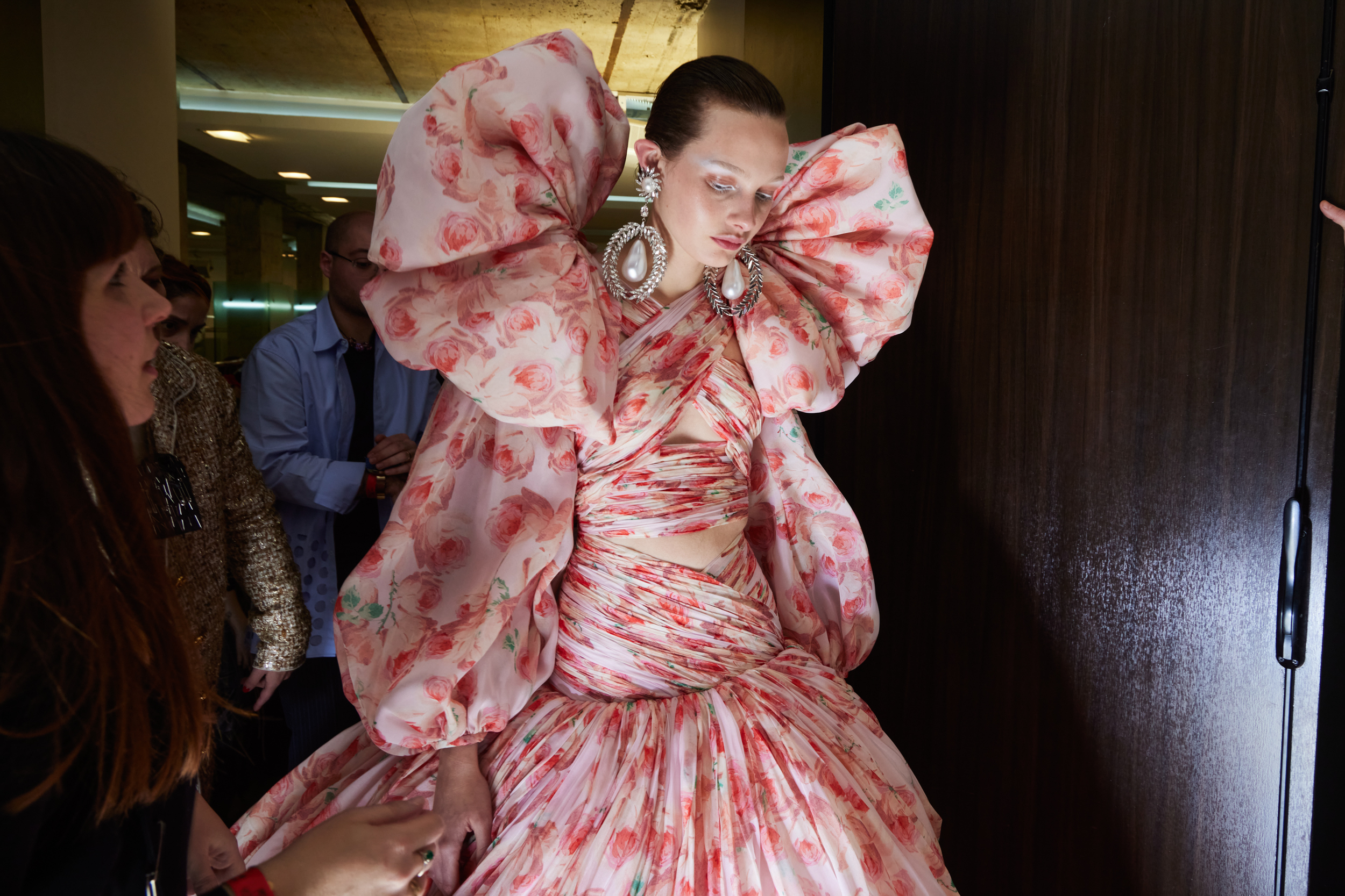 Giambattista Valli Spring 2023 Couture Fashion Show Backstage