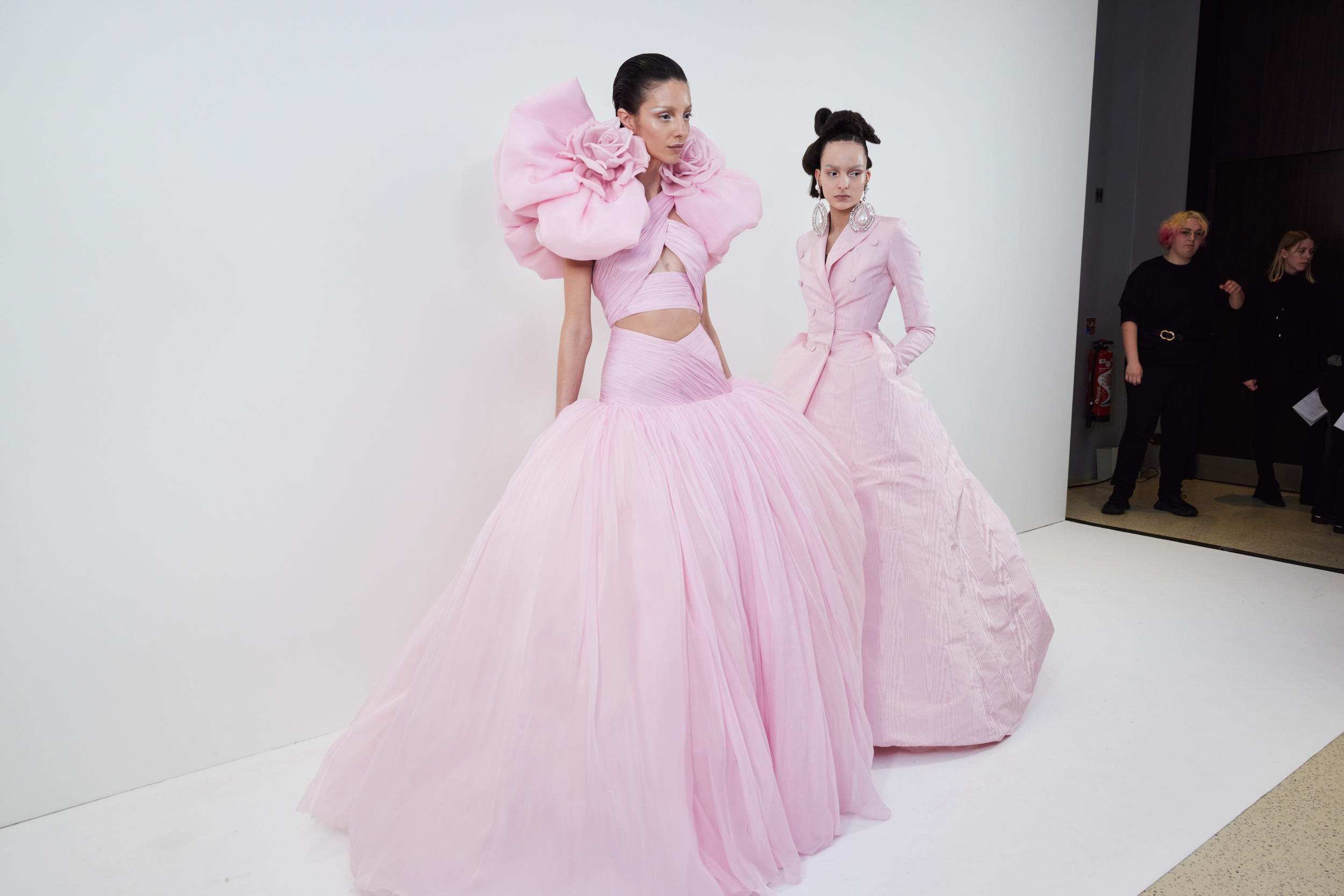 Giambattista Valli Spring 2023 Couture Fashion Show Backstage