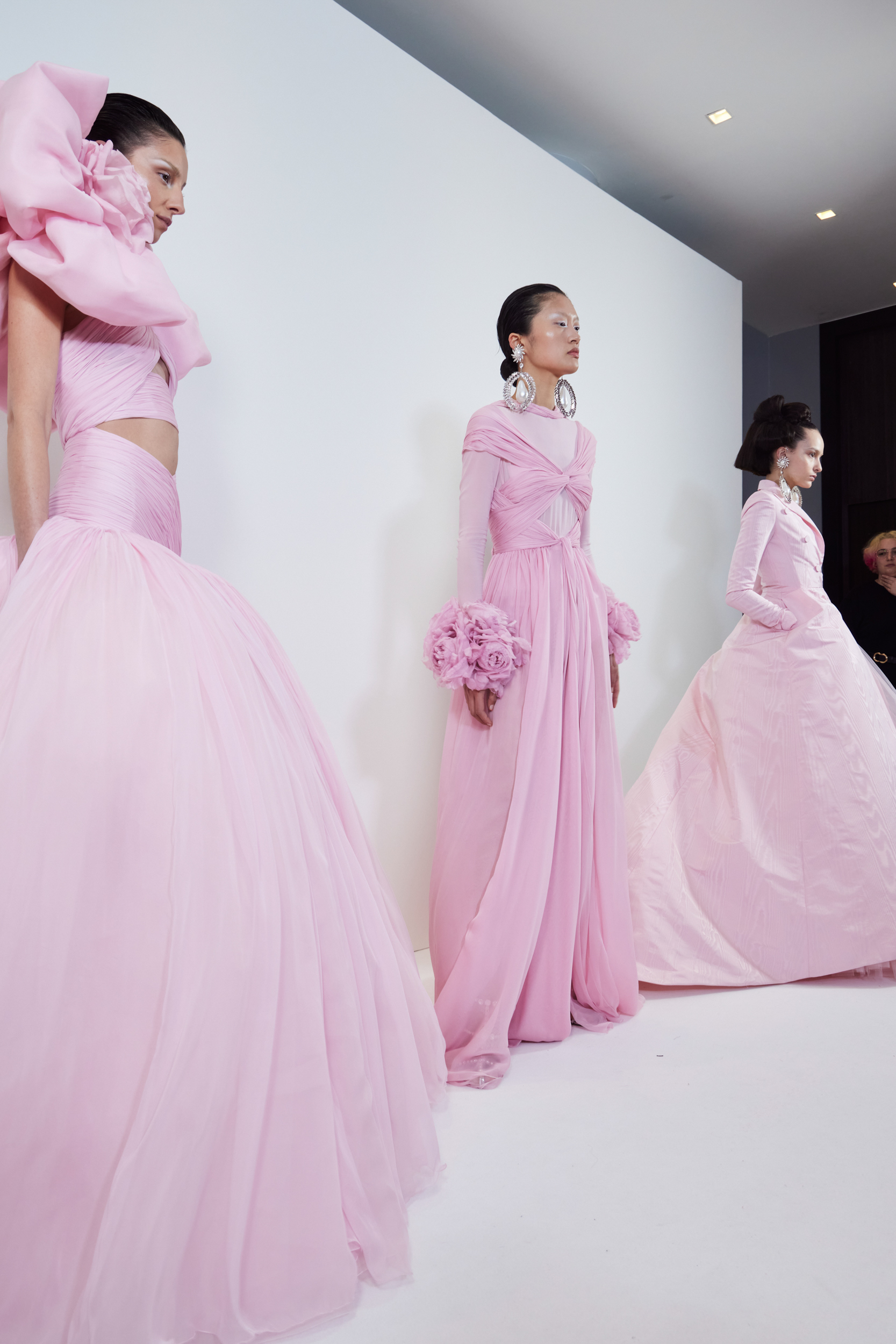 Giambattista Valli Spring 2023 Couture Fashion Show Backstage