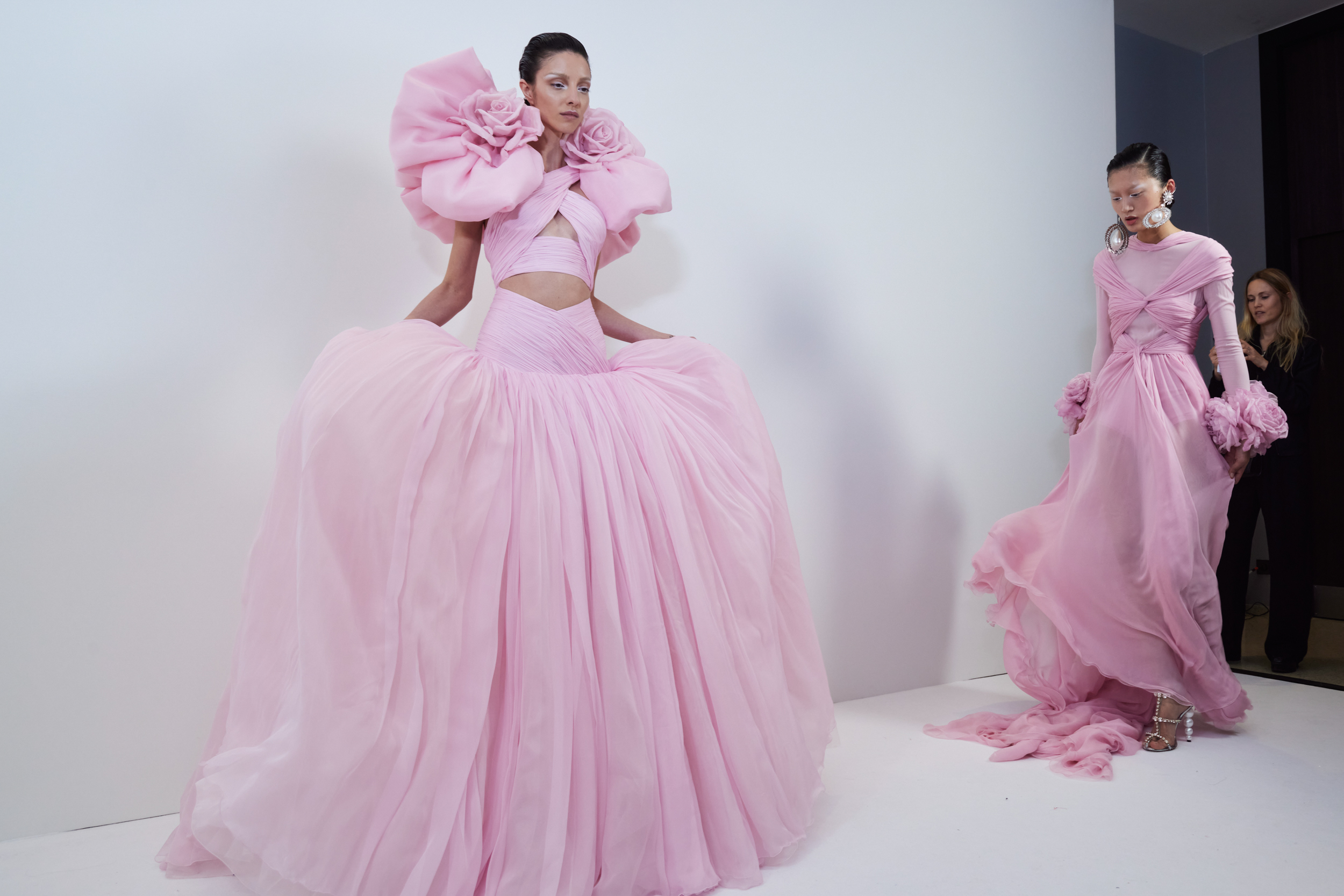 Giambattista Valli Spring 2023 Couture Fashion Show Backstage