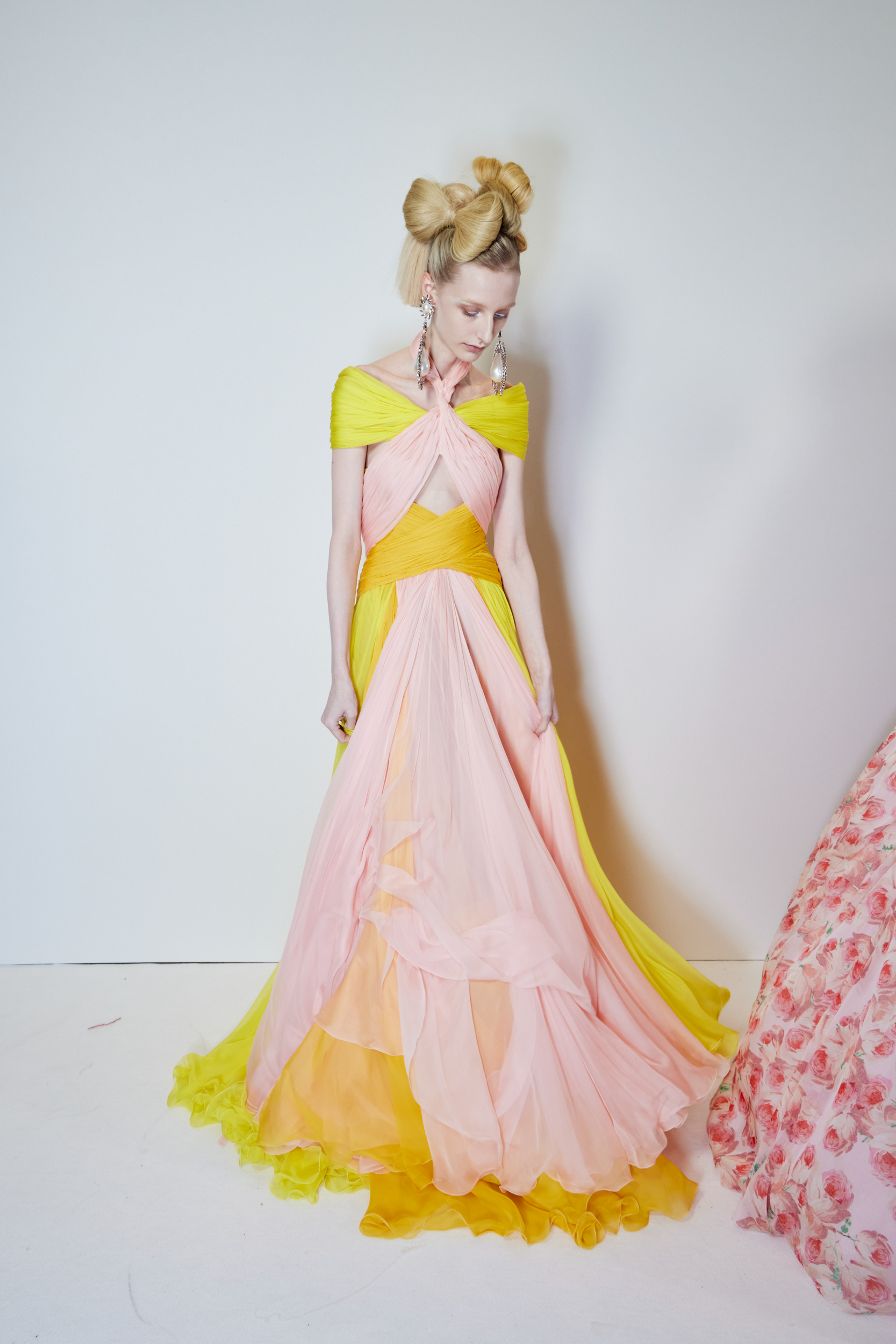 Giambattista Valli Spring 2023 Couture Fashion Show Backstage