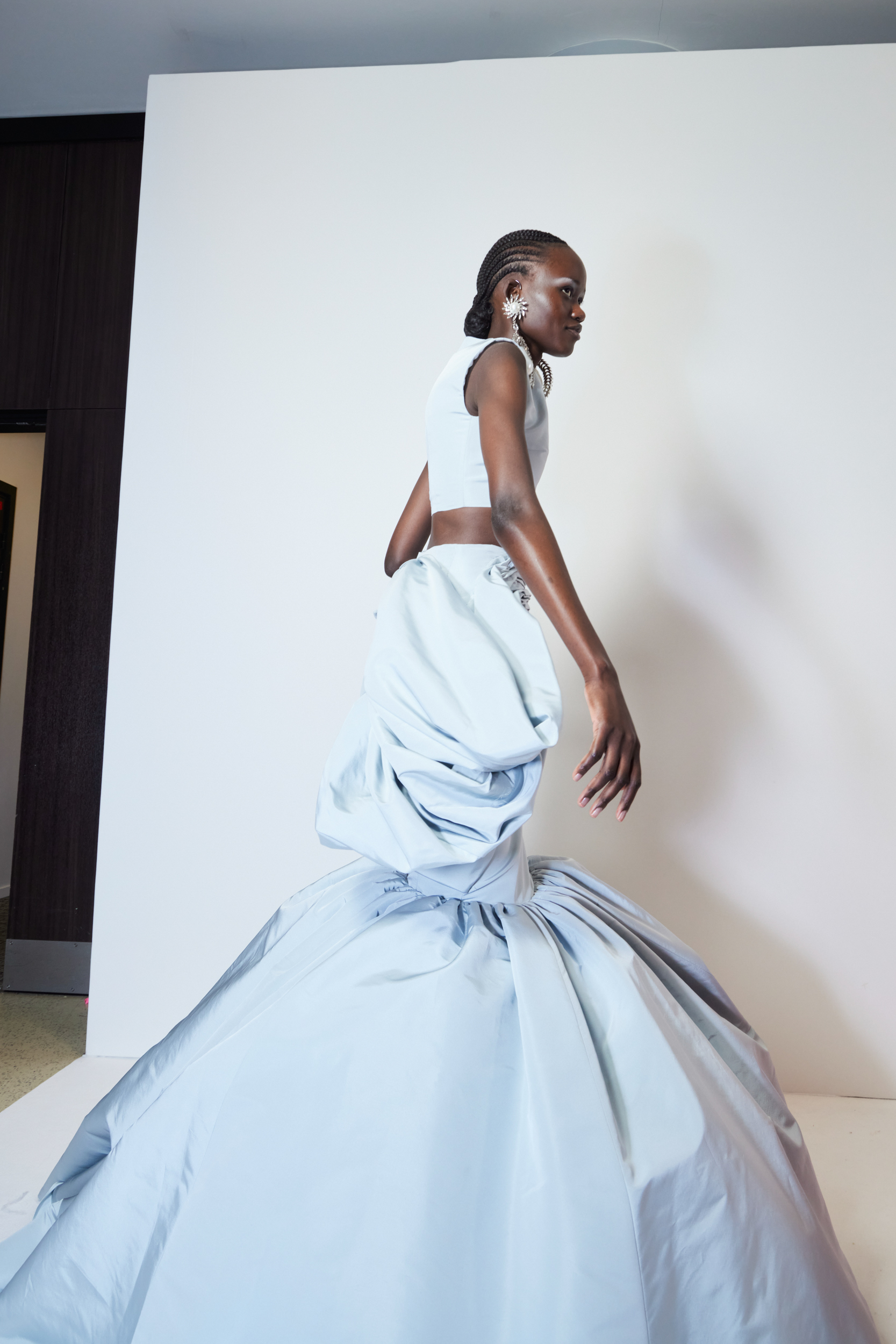 Giambattista Valli Spring 2023 Couture Fashion Show Backstage