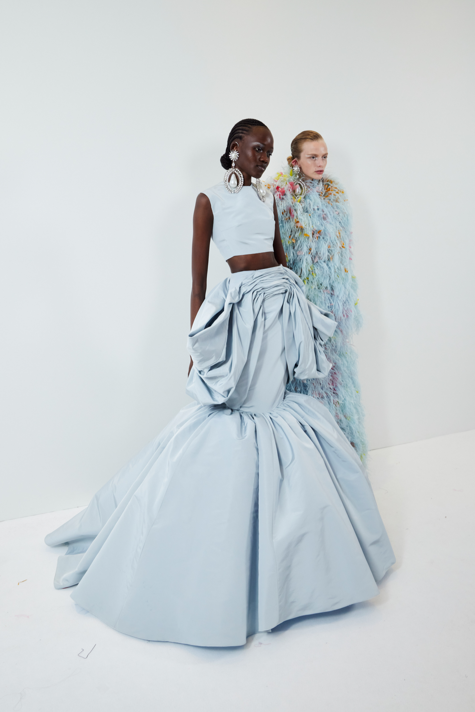 Giambattista Valli Spring 2023 Couture Fashion Show Backstage