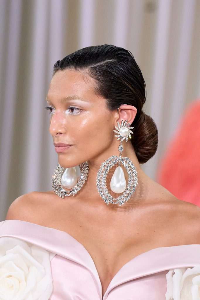 Giambattista Valli Spring 2023 Couture Fashion Show Details