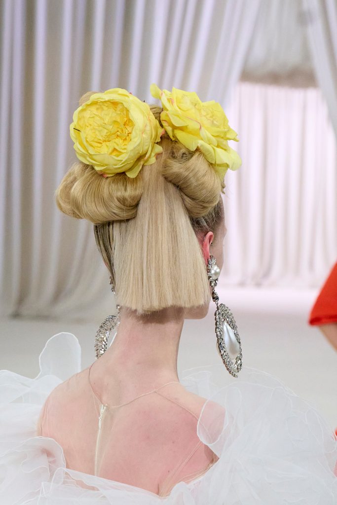 Giambattista Valli Spring 2023 Couture Fashion Show Details