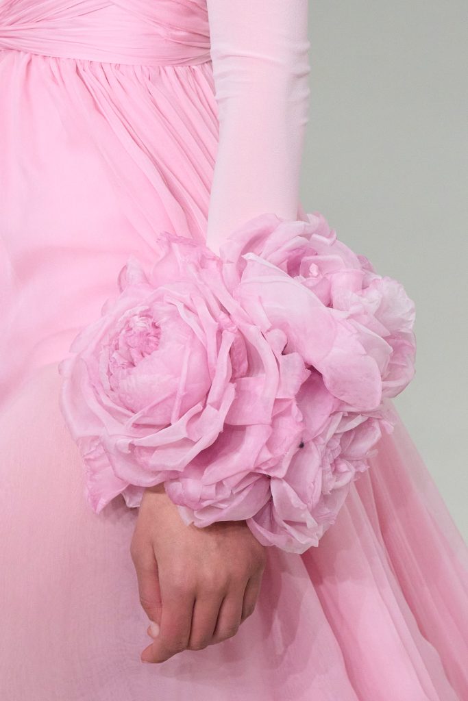 Giambattista Valli Spring 2023 Couture Fashion Show Details