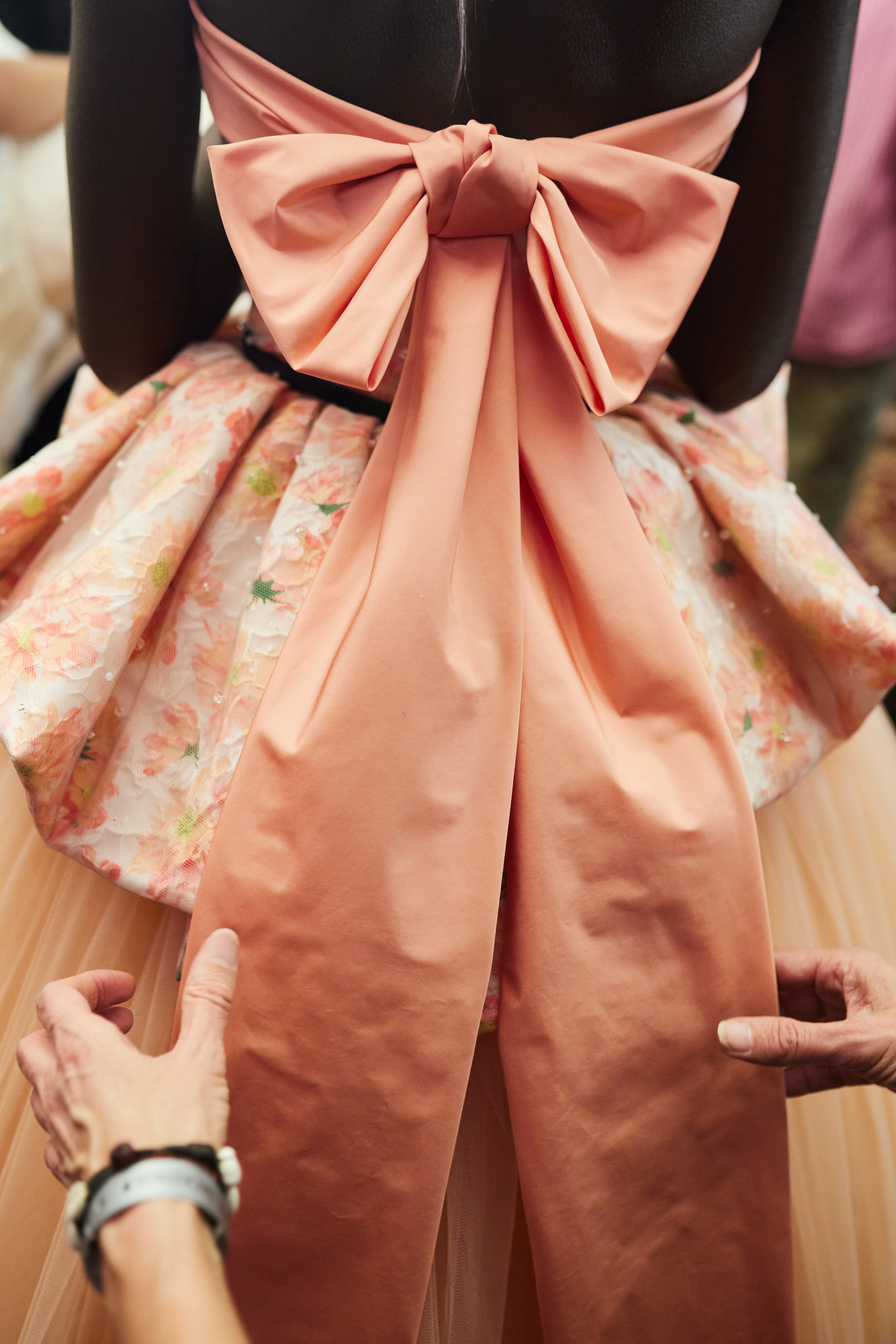 Viktor & Rolf Spring 2023 Couture Fashion Show Backstage