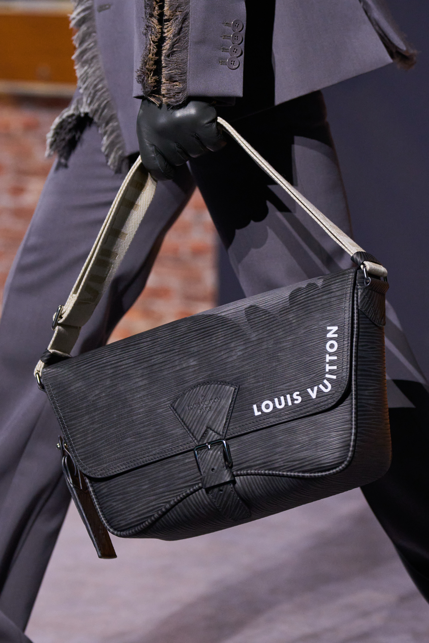 Louis Vuitton  Fall 2023 Men’s Fashion Show Details