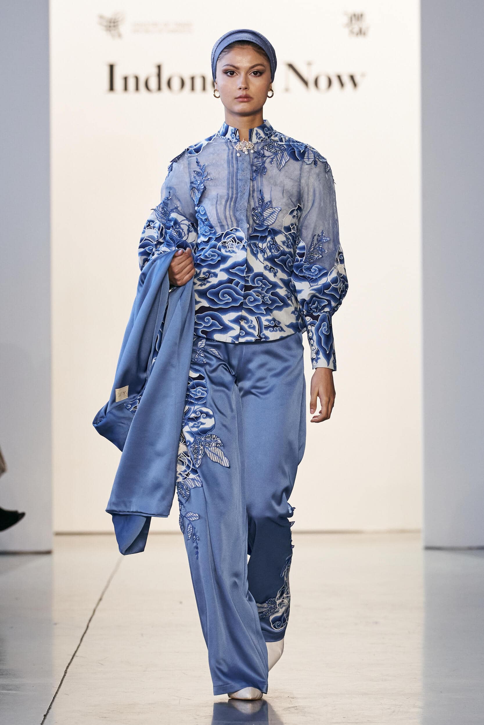 Basundar X Batik Tusmi Fall 2023 Fashion Show