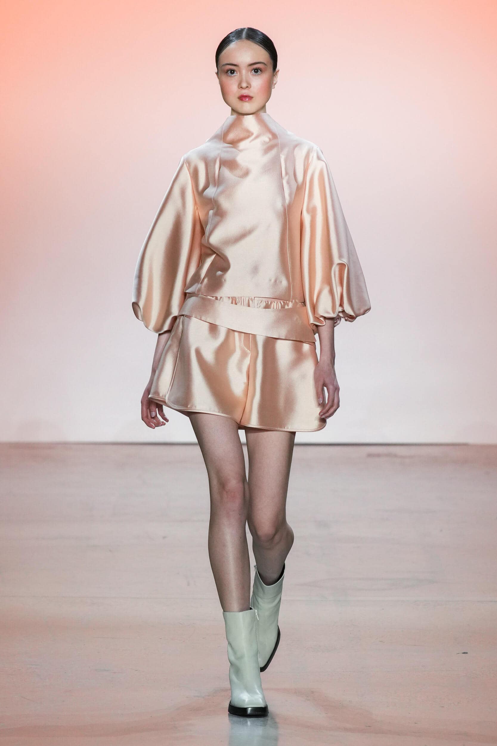 Son Jung Wan Fall 2023 Fashion Show