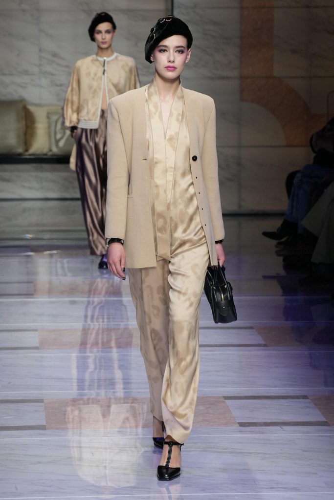 Giorgio Armani Fall 2023 Fashion Show | The Impression